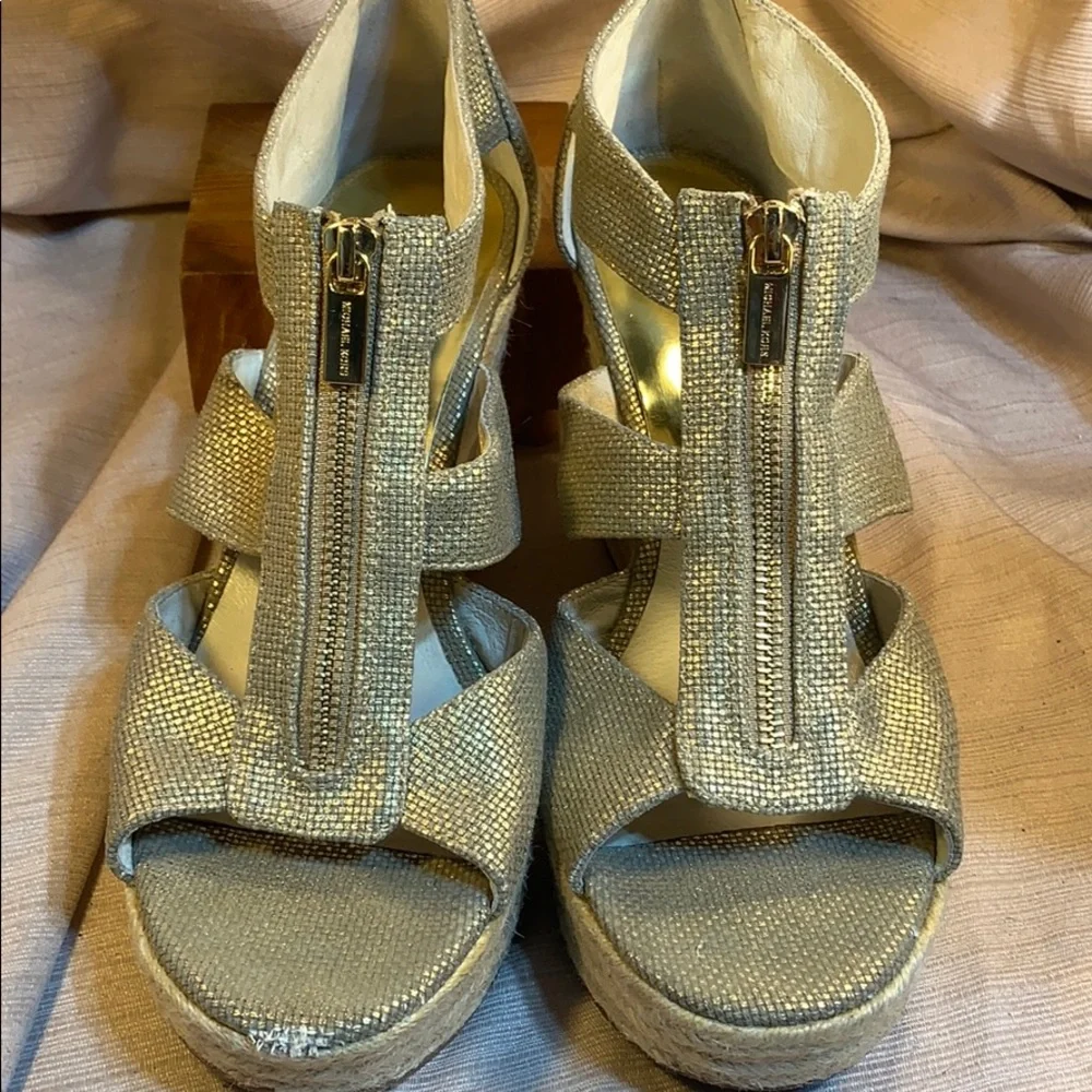 Michael Kors almost NEW worn once, EUC espadrilles